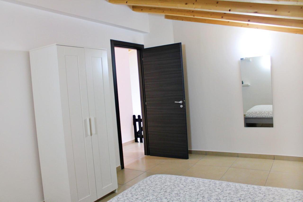 La Claudette Apartment คาตาเนีย ภายนอก รูปภาพ