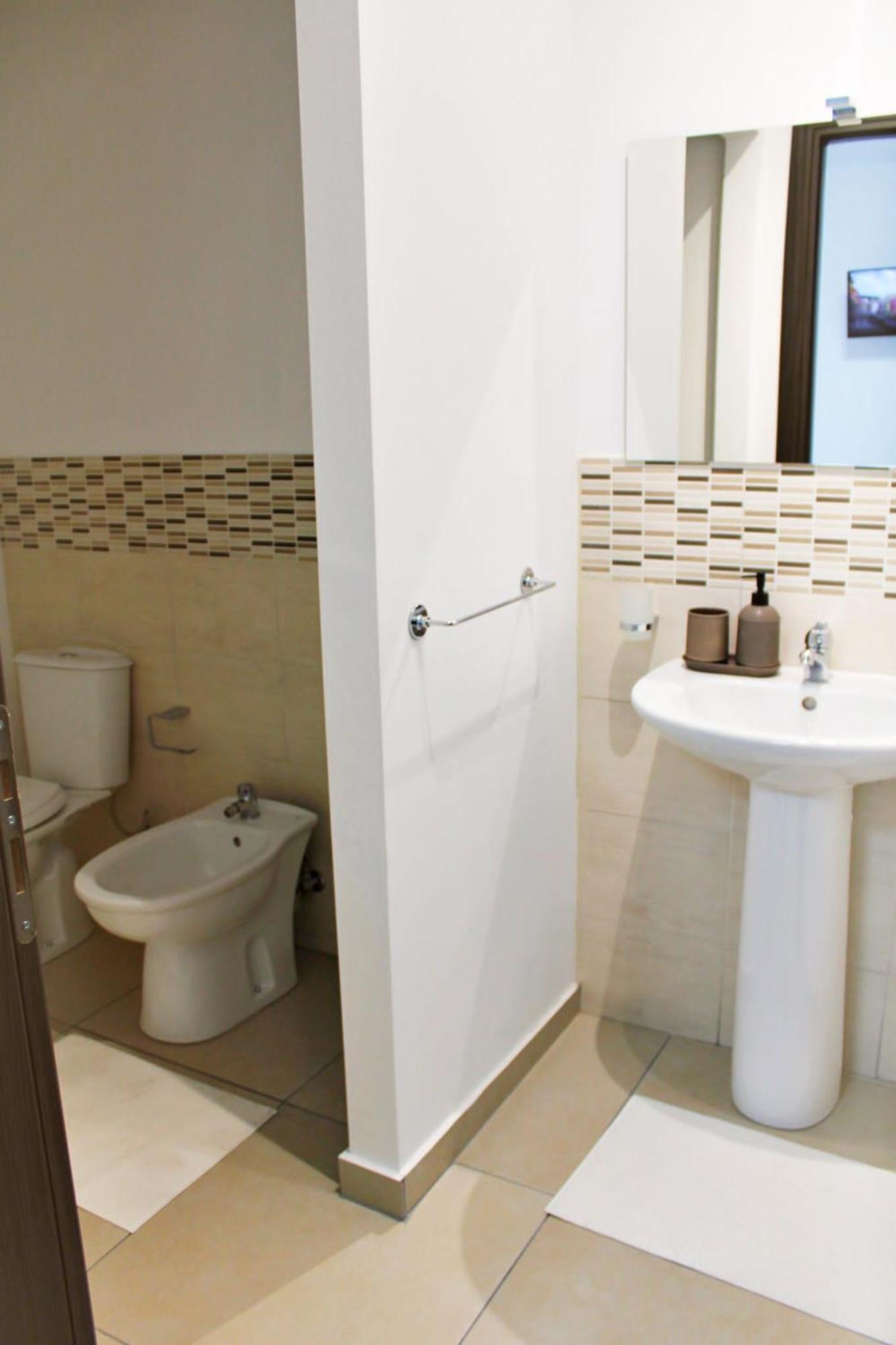 La Claudette Apartment คาตาเนีย ภายนอก รูปภาพ