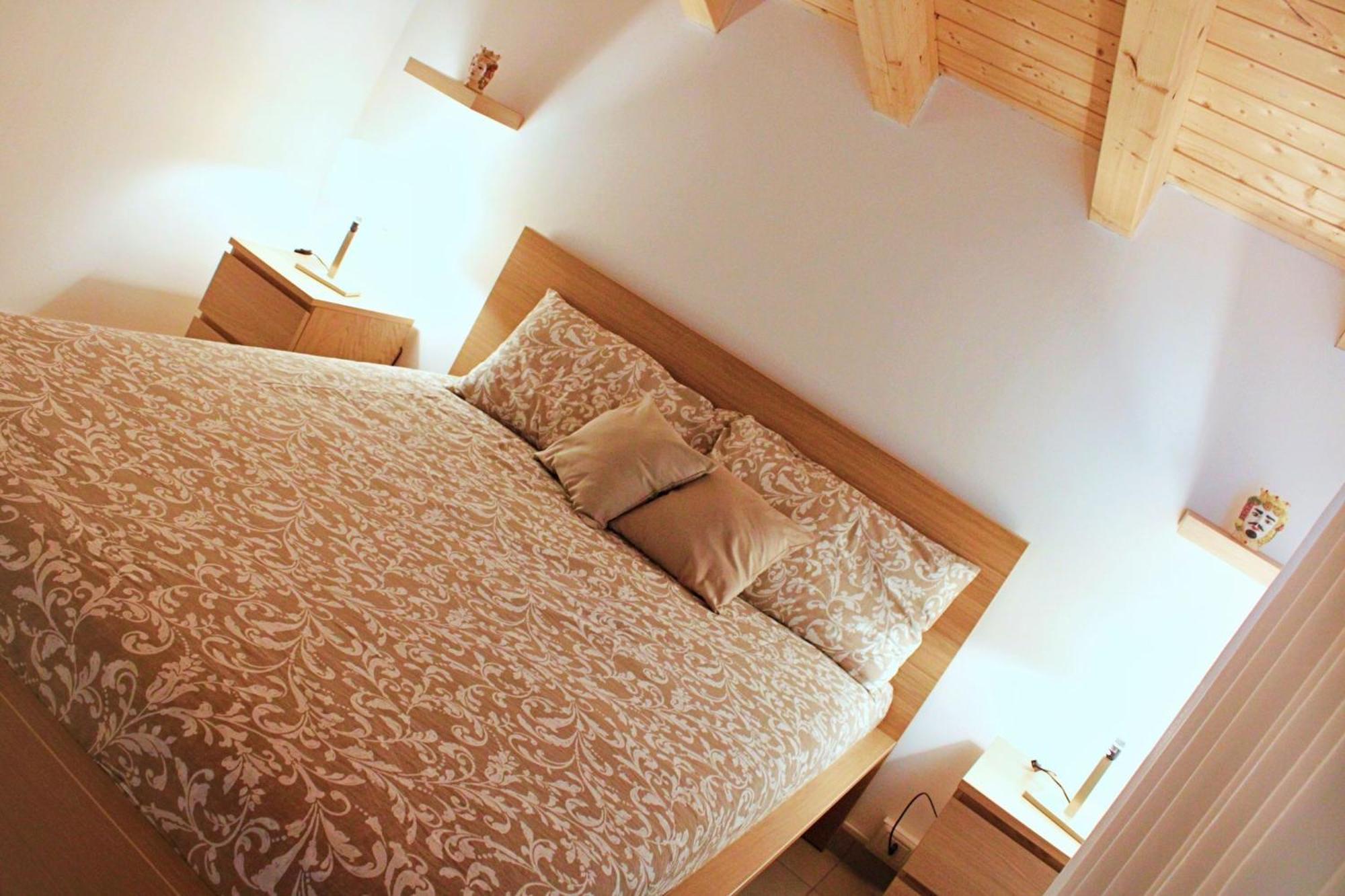 La Claudette Apartment คาตาเนีย ภายนอก รูปภาพ