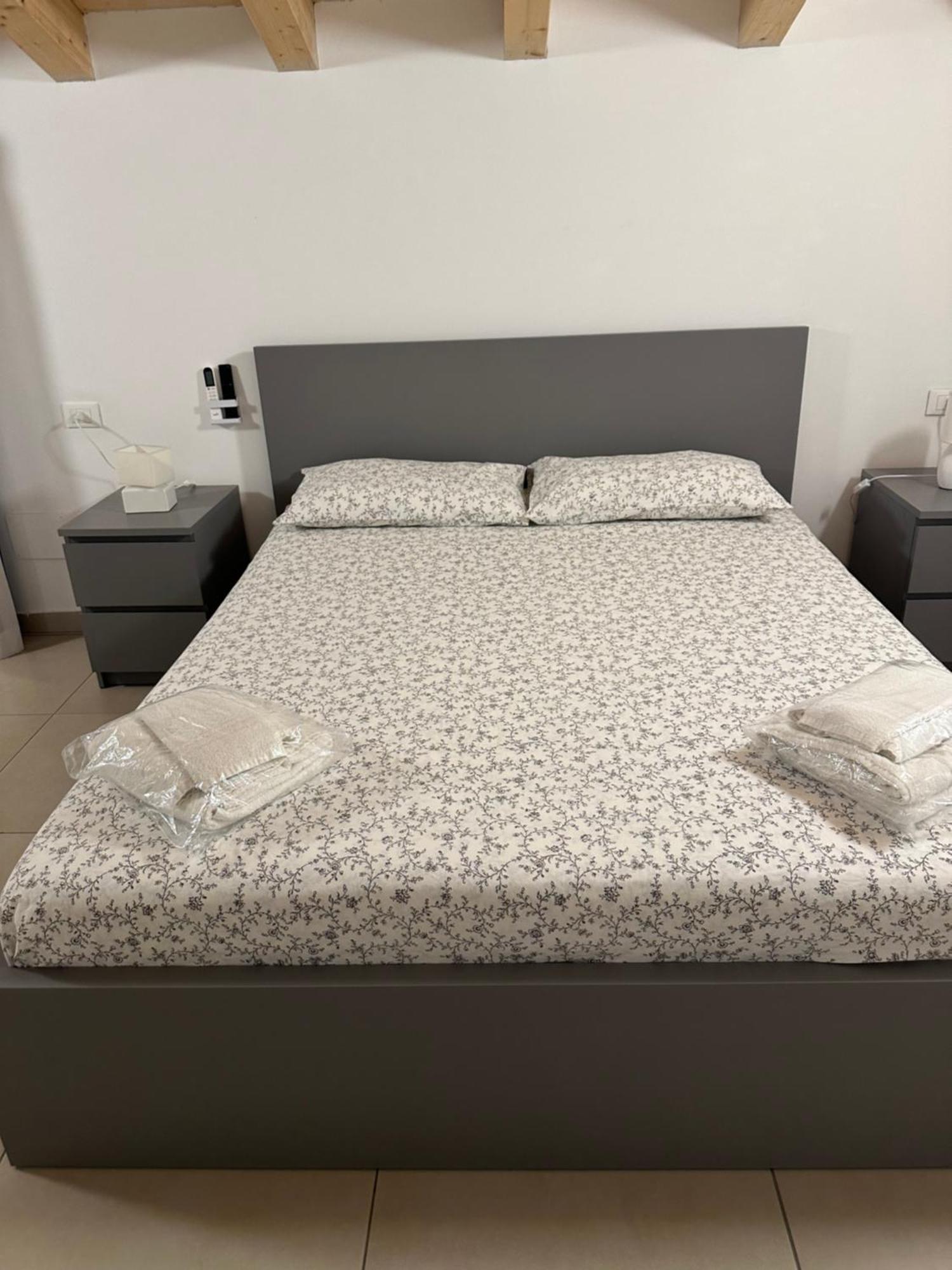 La Claudette Apartment คาตาเนีย ภายนอก รูปภาพ